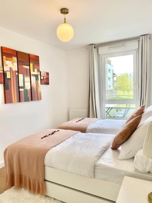Le Domaine Reserve , Parking Et Ecrin De Verdure Amiens Exterior photo
