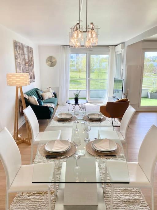 Le Domaine Reserve , Parking Et Ecrin De Verdure Amiens Exterior photo