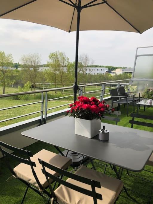 Le Domaine Reserve , Parking Et Ecrin De Verdure Amiens Exterior photo